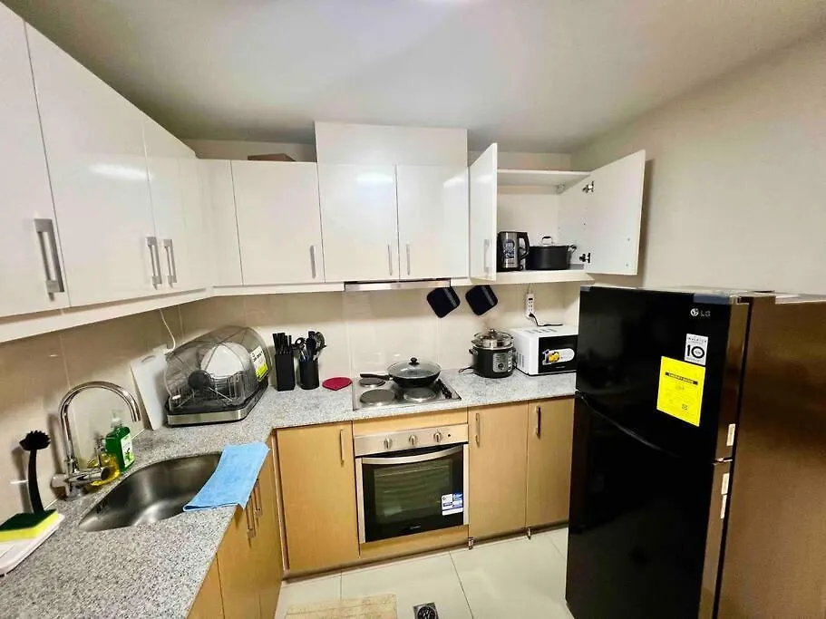 Modern 2Br In Uptown Parksuites W/ Free Parking Manila