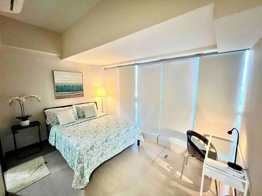 Modern 2Br In Uptown Parksuites W/ Free Parking Manila Apartment